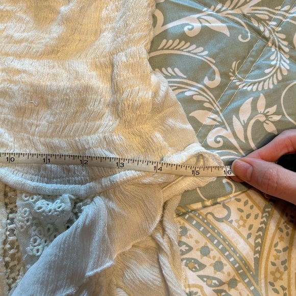 Free People White Beige Lace Crochet Crop Top Size Large - Picture 5 of 8